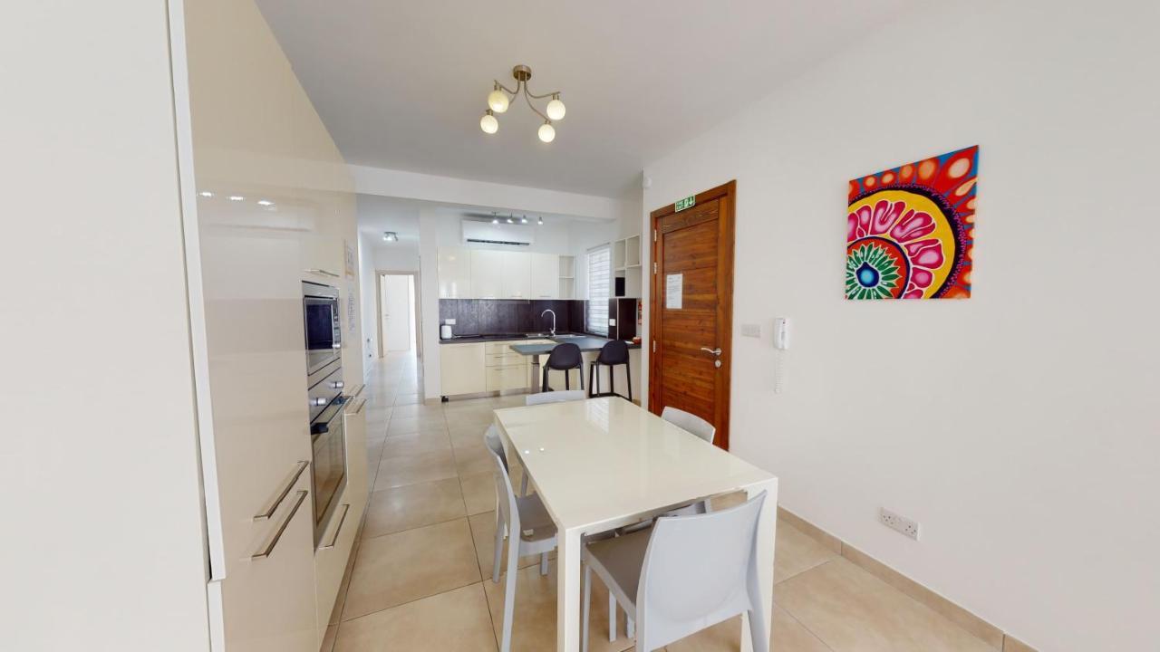 Modern Apartment In Gzira Екстер'єр фото