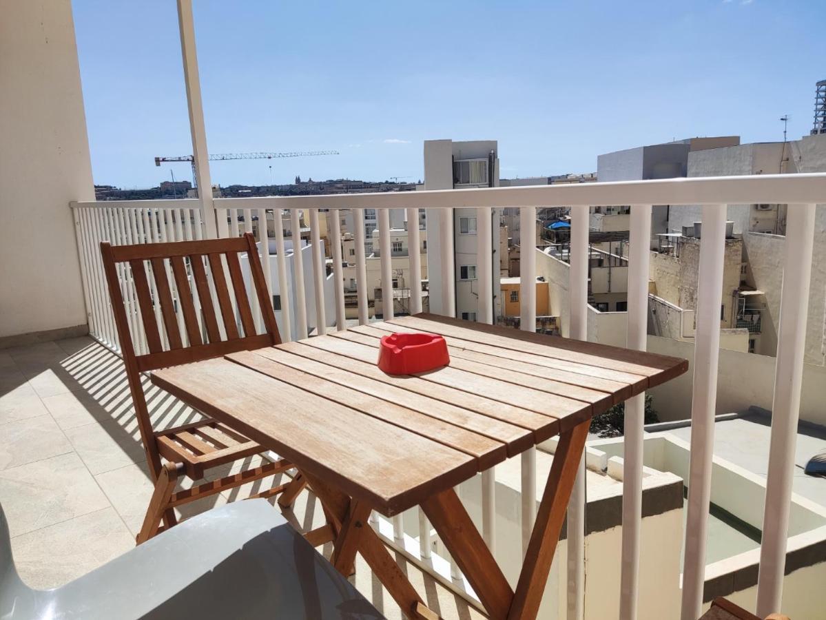 Modern Apartment In Gzira Екстер'єр фото