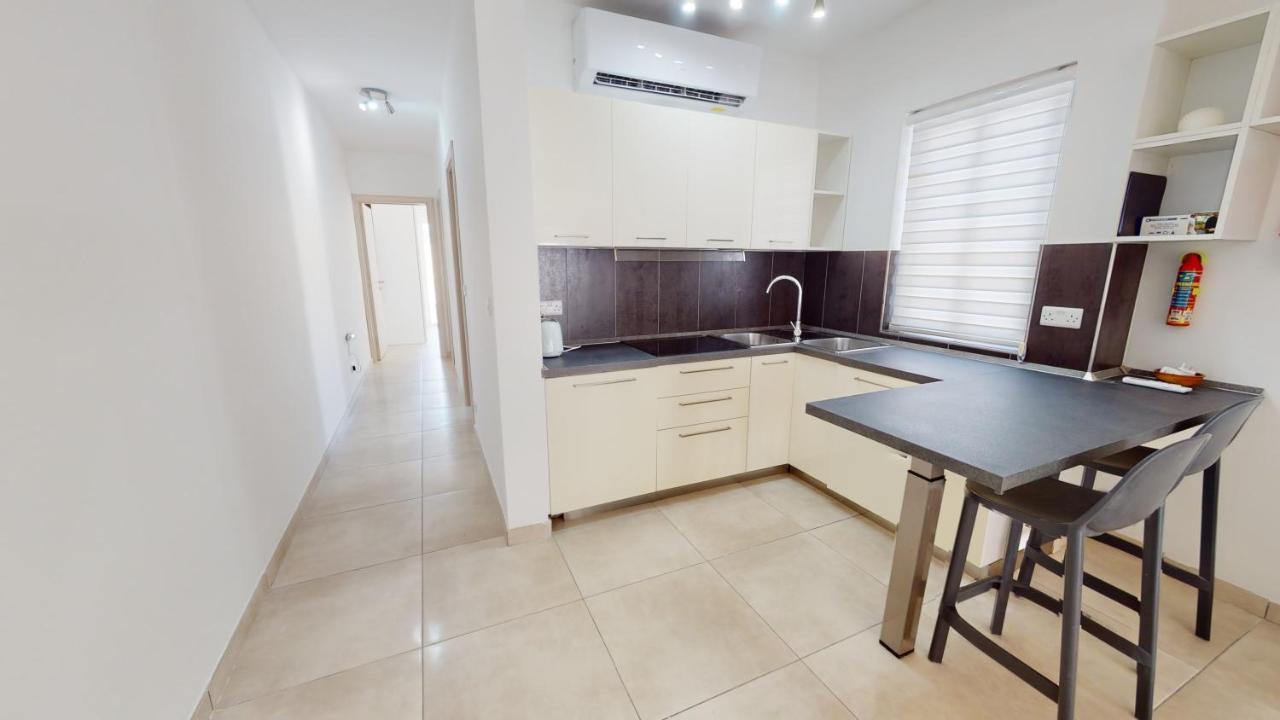 Modern Apartment In Gzira Екстер'єр фото